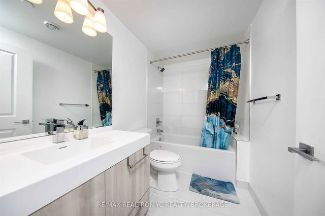 3612 - 251 Jarvis Street