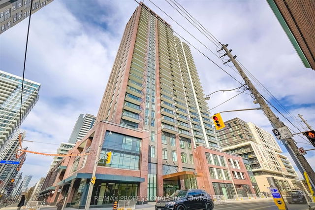E1008 - 130 River Street