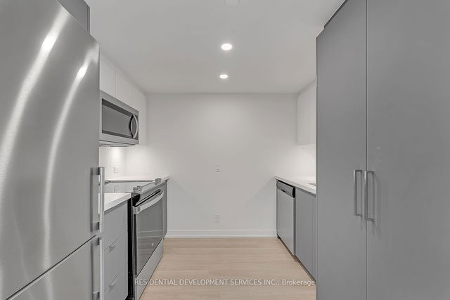 319 - 30 Tretti Way