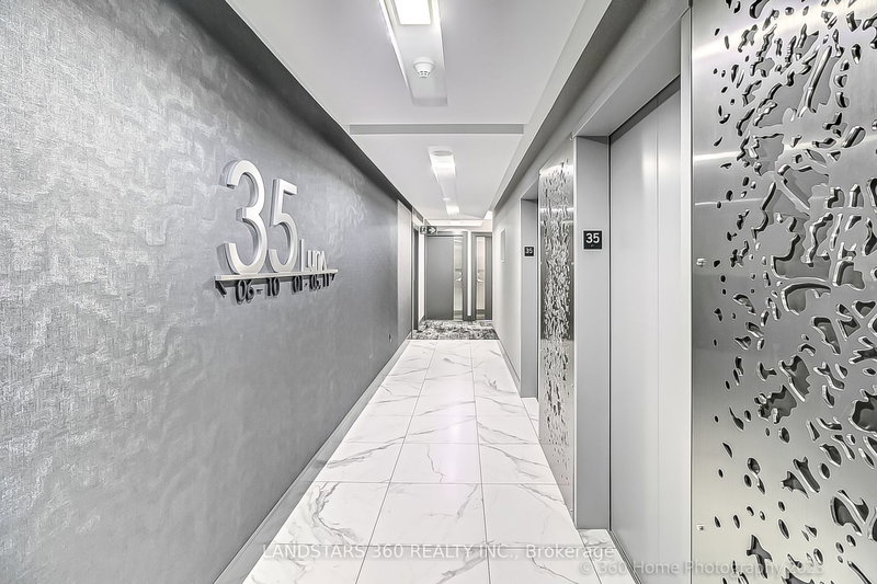 3502 - 25 Capreol Crt, Toronto, M5V 3Z7 | Image 2