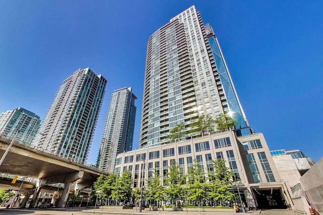 1812 - 18 Yonge Street