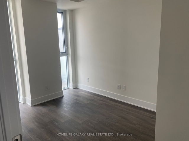 1216 - 188 Fairview Mall Drive