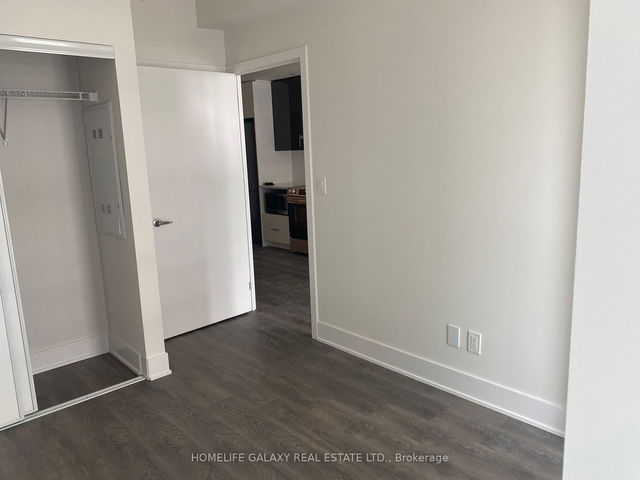 1216 - 188 Fairview Mall Drive