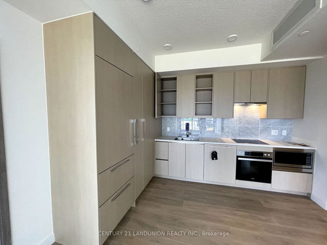 502 - 85 Mcmahon Drive