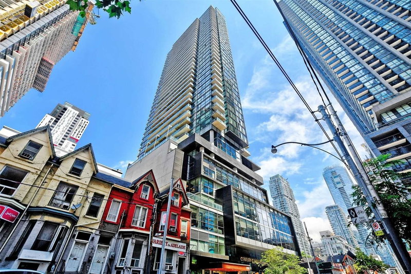 4002 - 290 Adelaide St W, Toronto, M5V 1P6 | Image 2