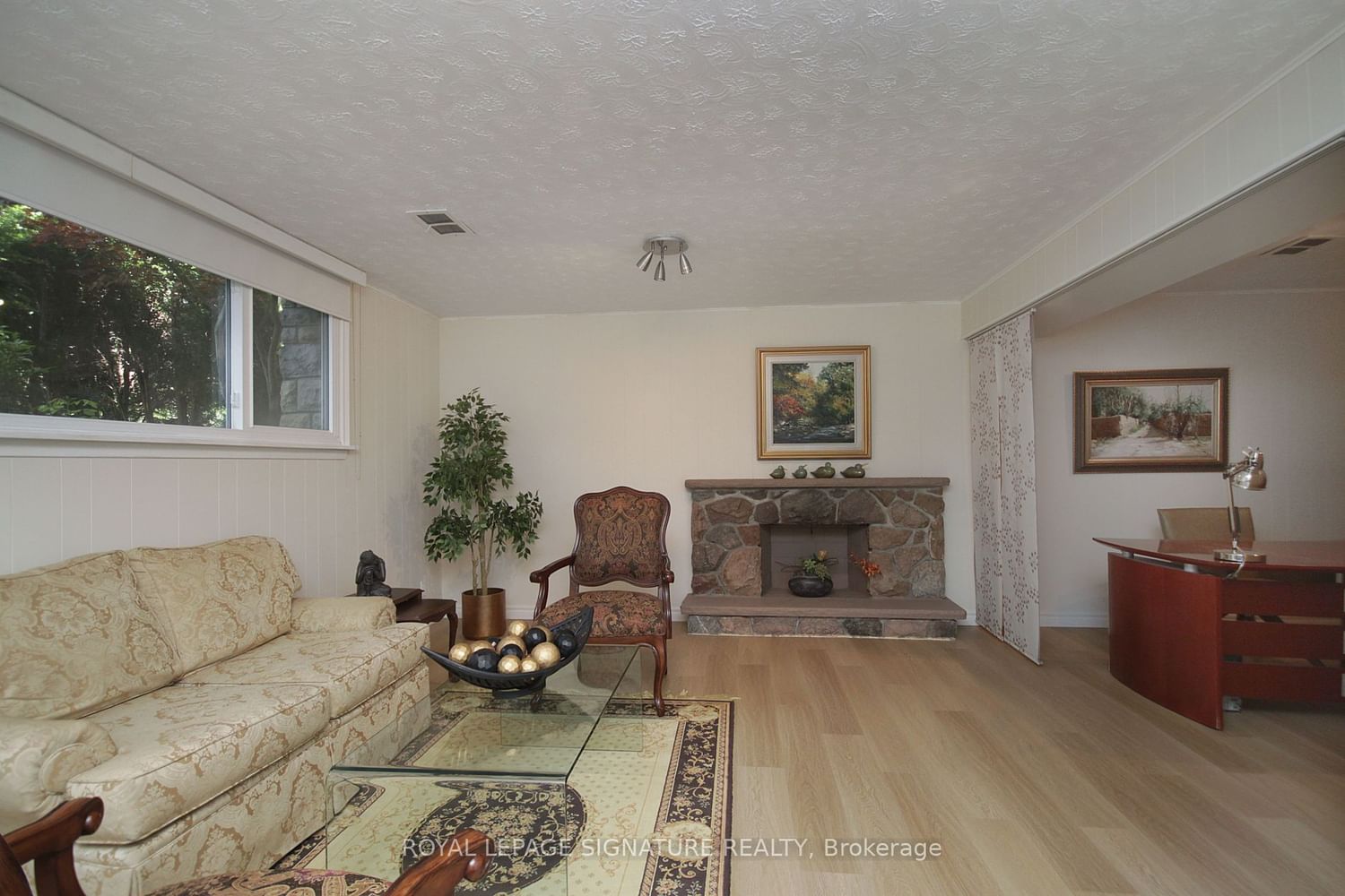 Listing Image 27
