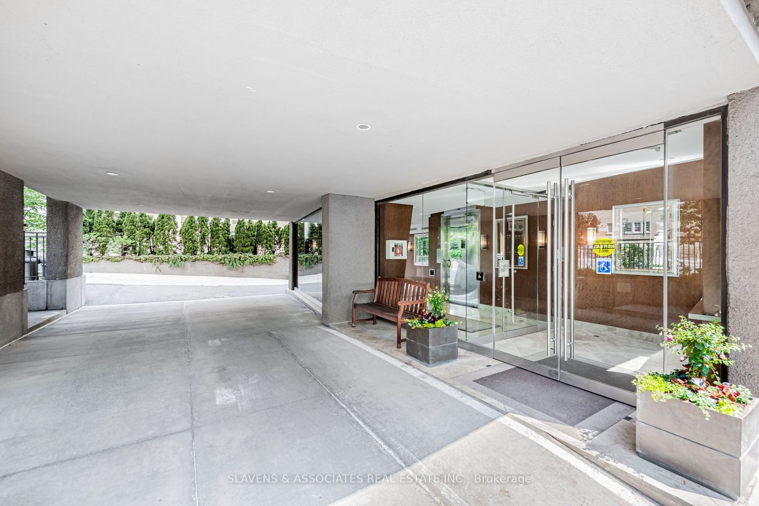 Condo leased at 9-423 Avenue Road, Toronto, Yonge-St. Clair, M4V 2H7 - MLS: C6027316