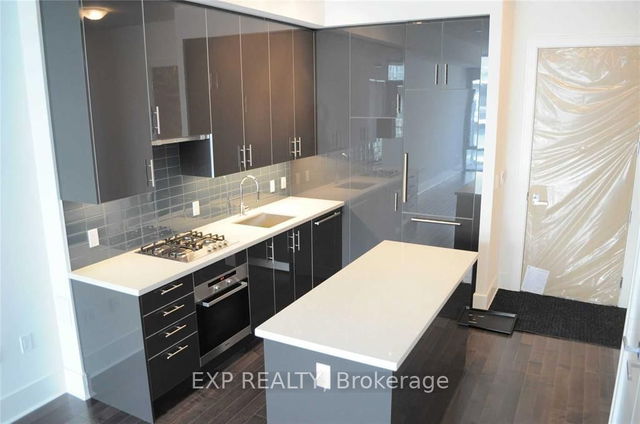 920 - 29 Queens Quay