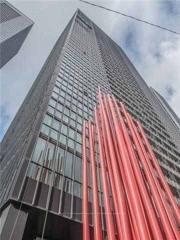 2710 - 110 Charles Street