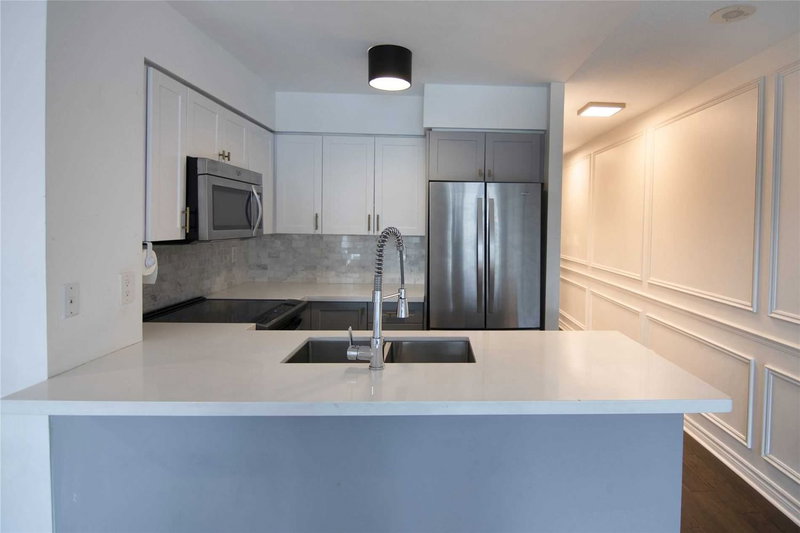 322 - 231 Fort York Blvd, Toronto, M5V 1B2 | Image 2