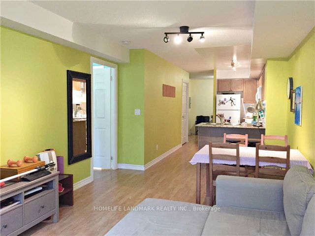 504 - 761 Bay Street