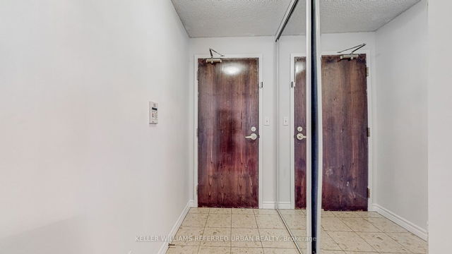 502 - 18 Spring Garden Avenue