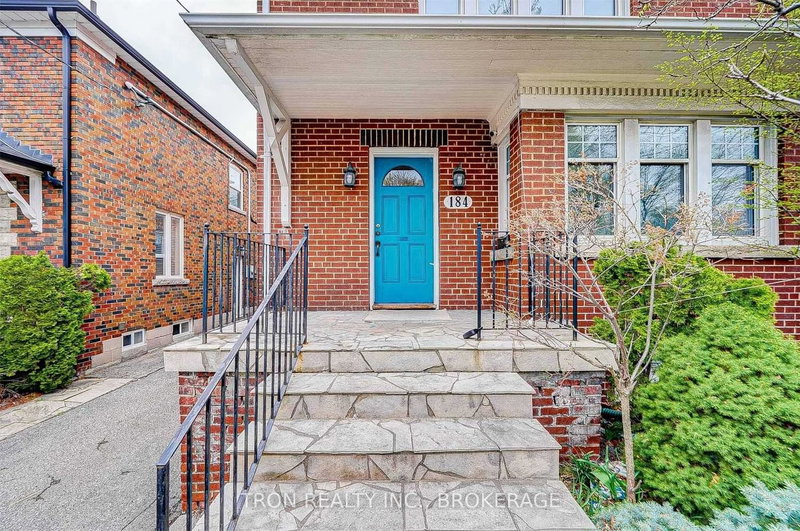 184 Lawrence Ave E, Toronto, M4N 1T1 | Image 2