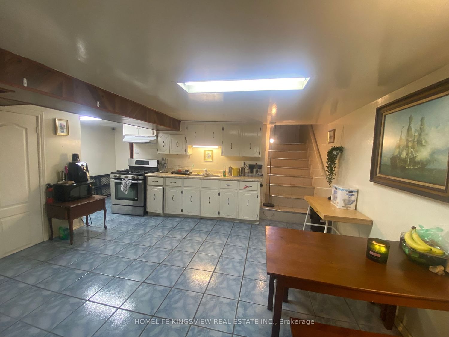 Listing Image 8
