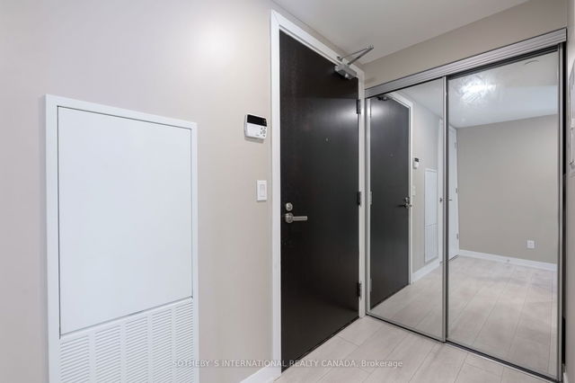 2512 - 501 Yonge Street