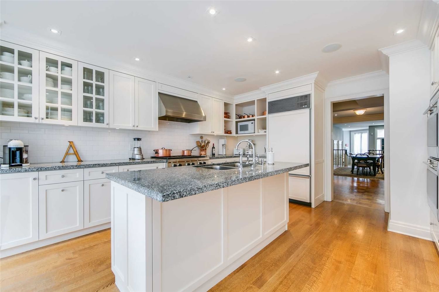 Listing Image 7