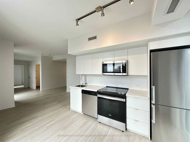 819 - 30 Tretti Way