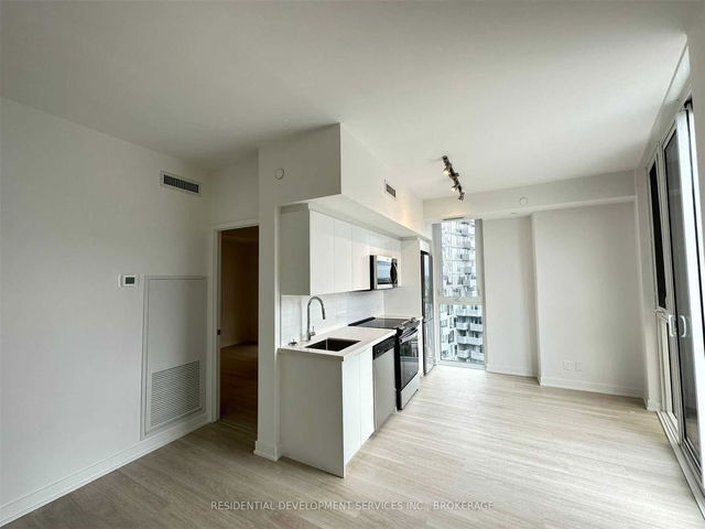 819 - 30 Tretti Way