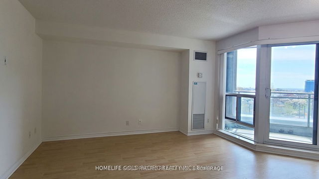 519 - 410 Queens Quay