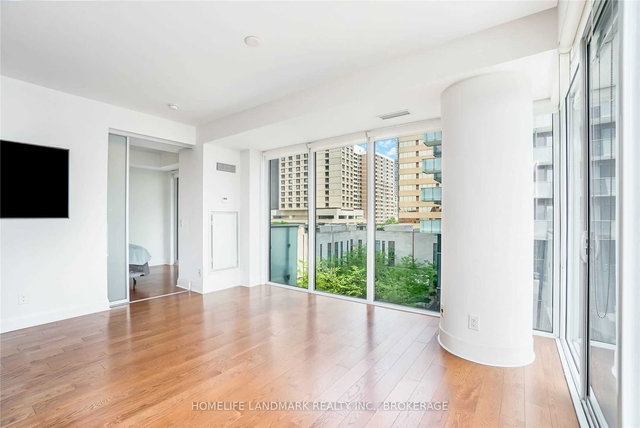 402 - 65 St Mary Street