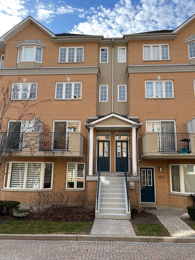 1502 - 28 Sommerset Way