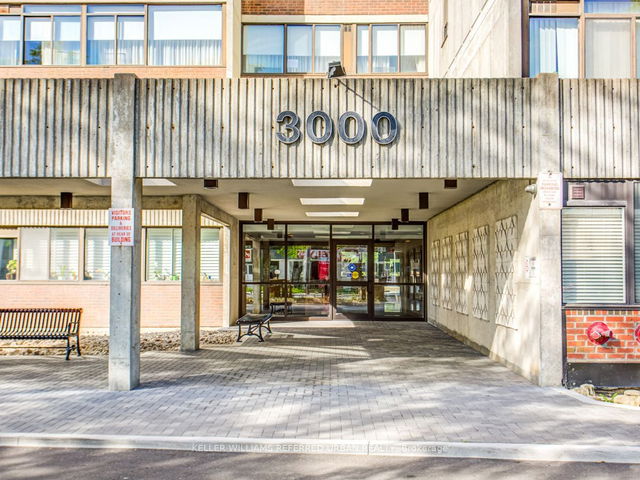 110 - 3000 Bathurst Street