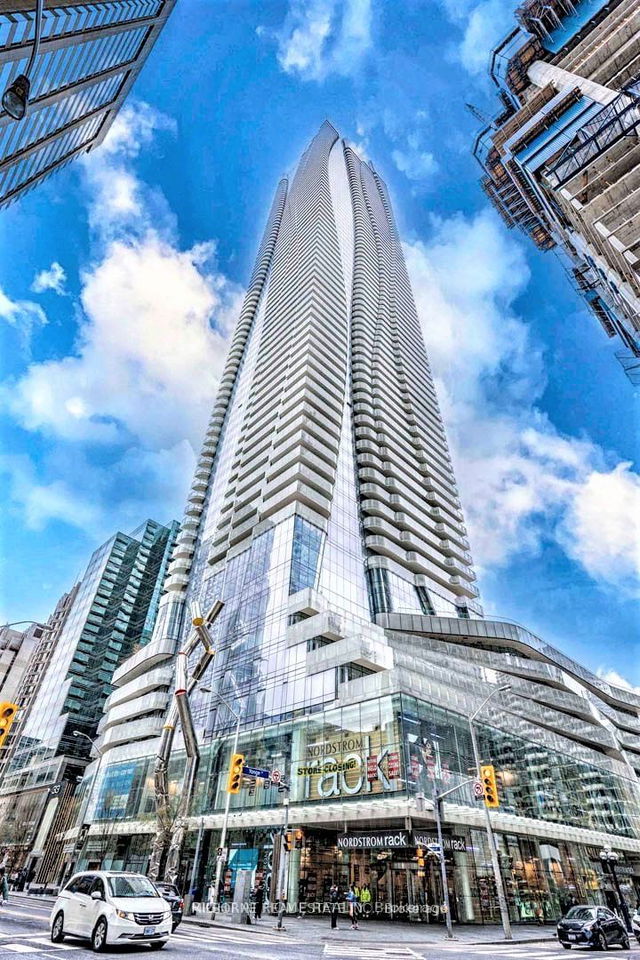 511 - 1 Bloor Street