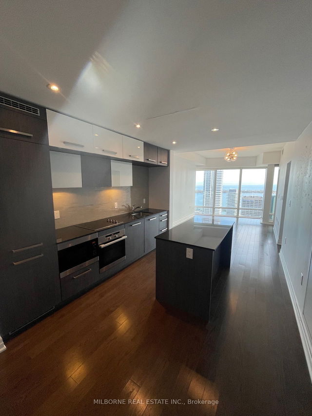 4311 - 8 The Esplanade Avenue