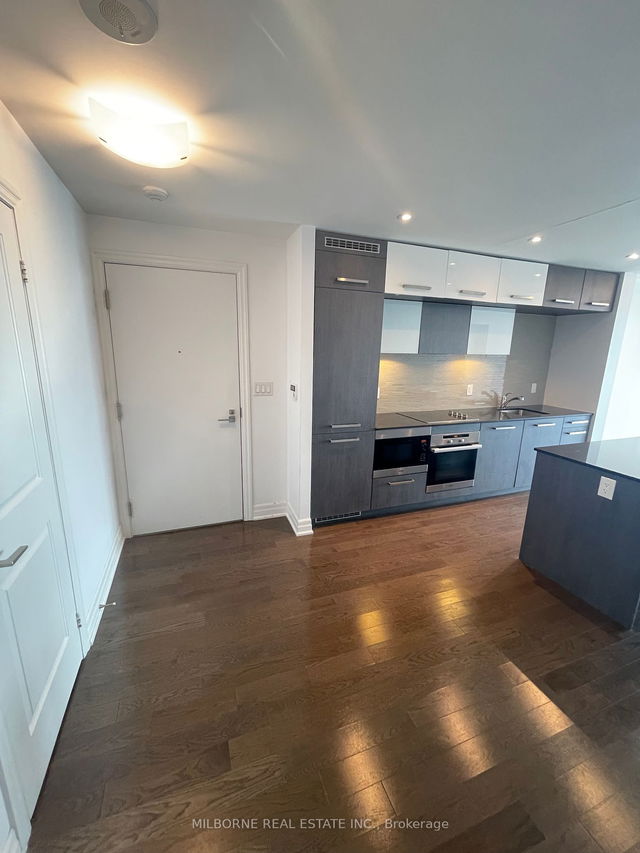 4311 - 8 The Esplanade Avenue