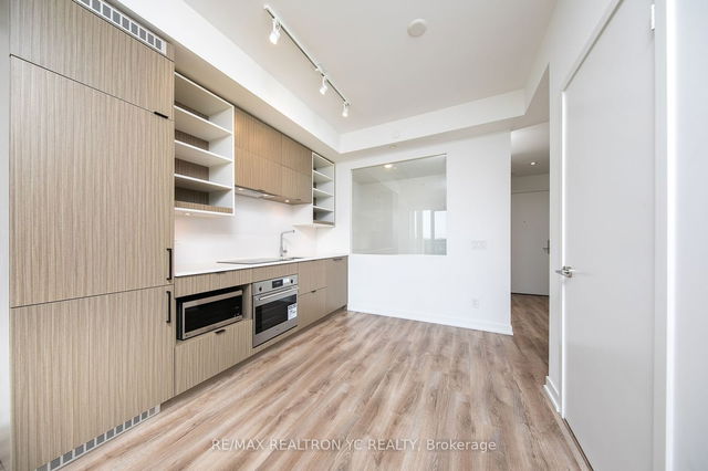 2414 - 20 Edward Street