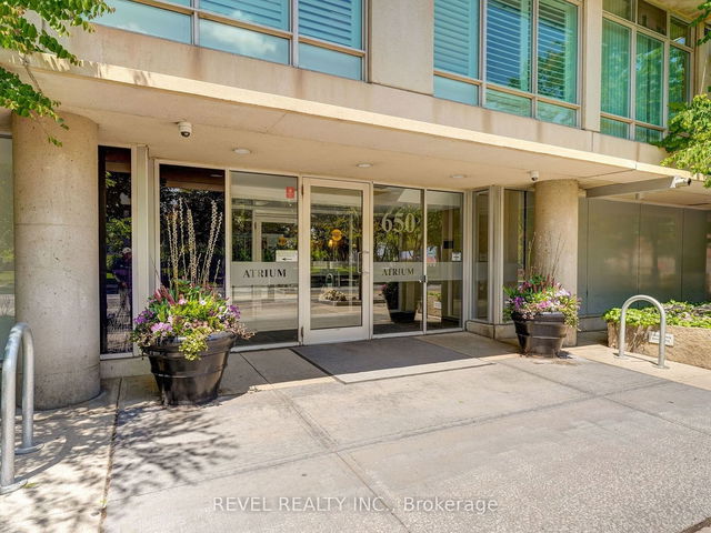 1706 - 650 Queens Quay