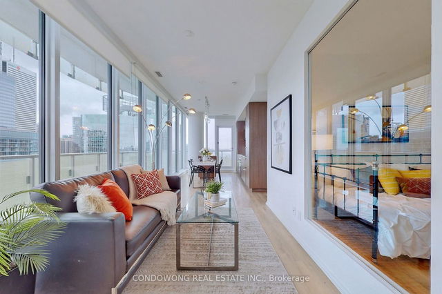 3608 - 197 Yonge Street