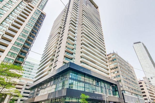 1006 - 770 Bay Street