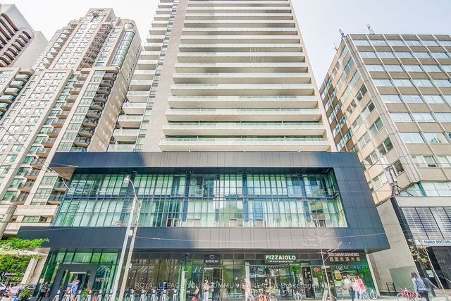 1006 - 770 Bay Street