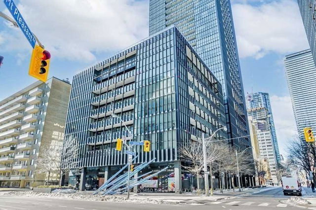619 - 101 Charles Street