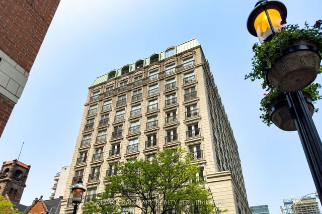 403 - 120 Lombard Street