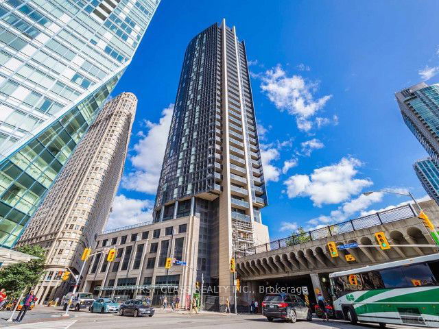 3209 - 1 The Esplanade Avenue