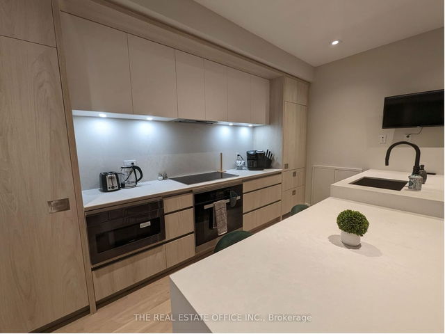 TH1 - 33 dundonald Street
