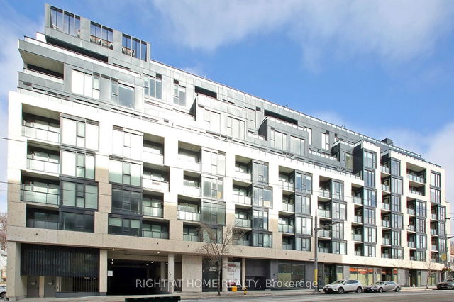 415 - 840 St Clair Avenue