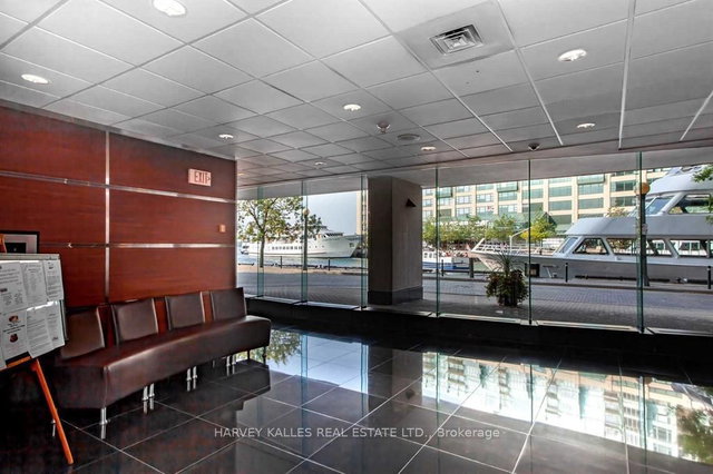 1710 - 99 Harbour Square S
