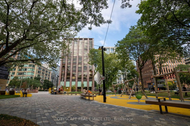 529 - 505 Richmond Street