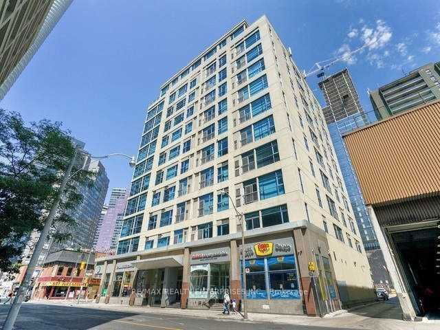 205 - 8 Wellesley Street