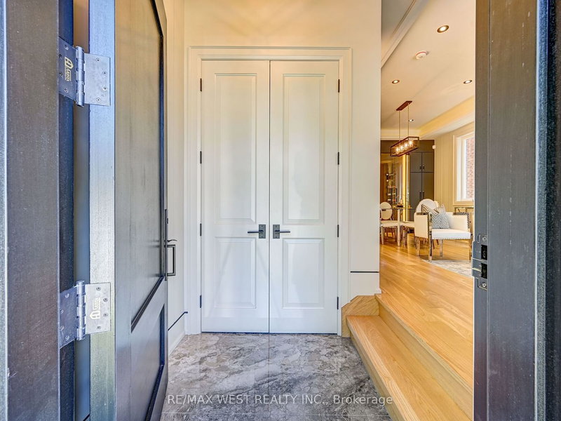 443 Hillsdale Ave E, Toronto, M4S 1V1 | Image 2