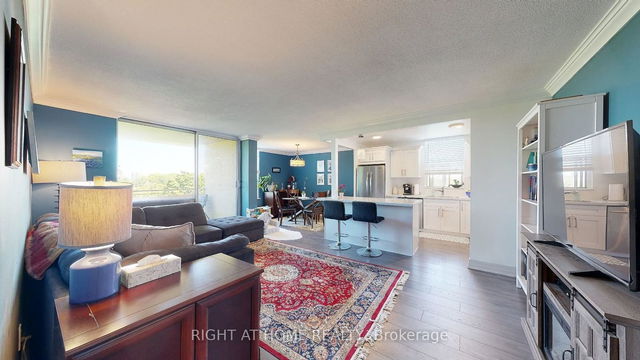 814 - 60 Pavane Link Way