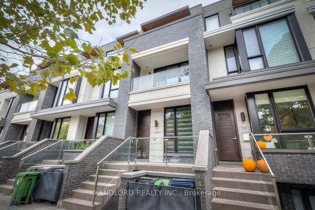 289 Roxton Road
