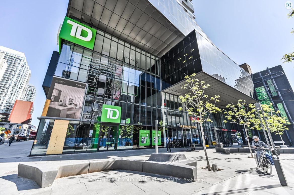 Condo sold at 1205-8 Eglinton Ave E Avenue, Toronto, Mount Pleasant West, M4P 0C1 - MLS: C6053432
