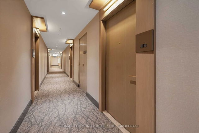 418 - 1 Edgewater Drive