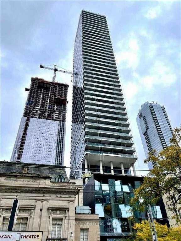 1106 - 224 King Street
