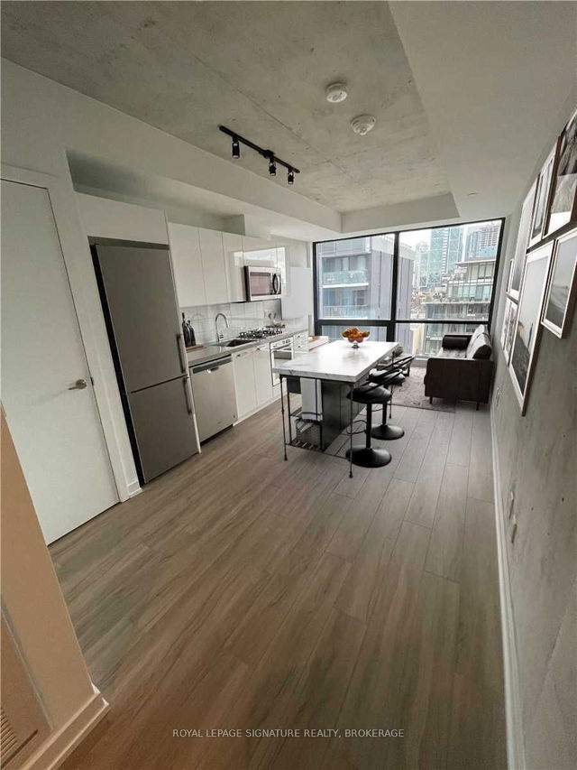 404 - 458 Richmond Street