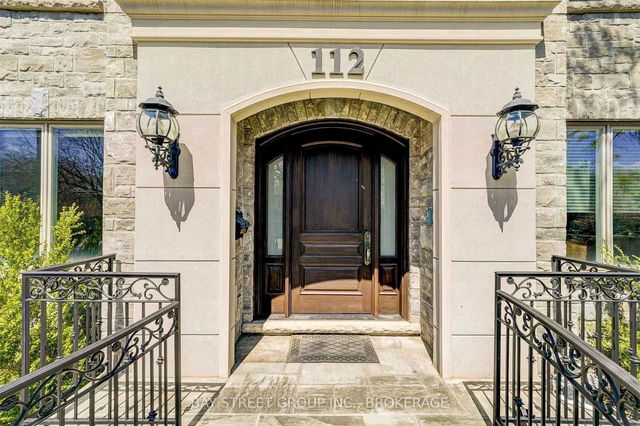 112 Centre Avenue
